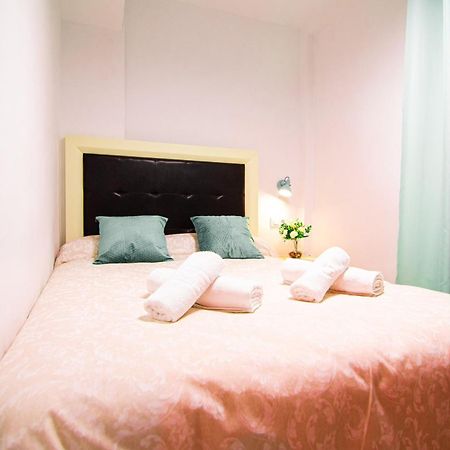 Edomus Playa Y Sol Boutique Apartment Севиля Екстериор снимка
