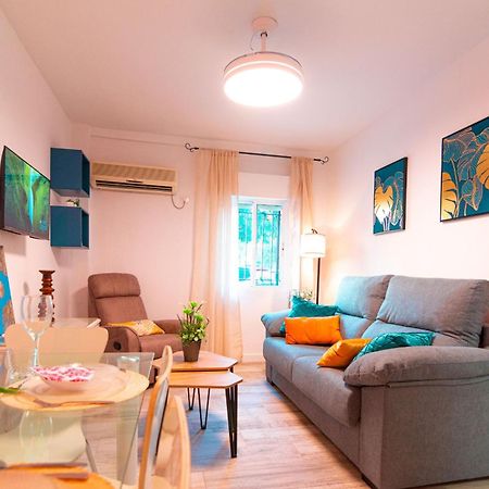 Edomus Playa Y Sol Boutique Apartment Севиля Екстериор снимка