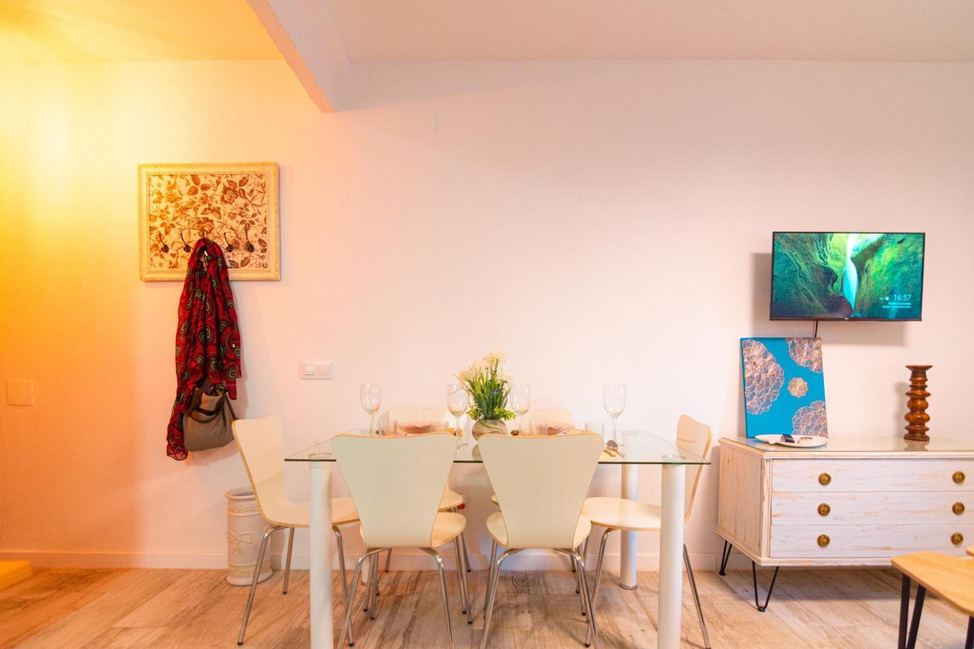 Edomus Playa Y Sol Boutique Apartment Севиля Екстериор снимка